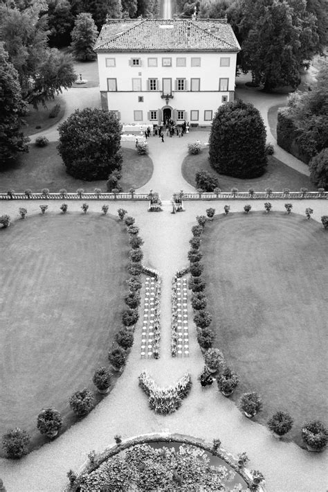 Ethereal Wedding Sculptures - Style Guide The Lane