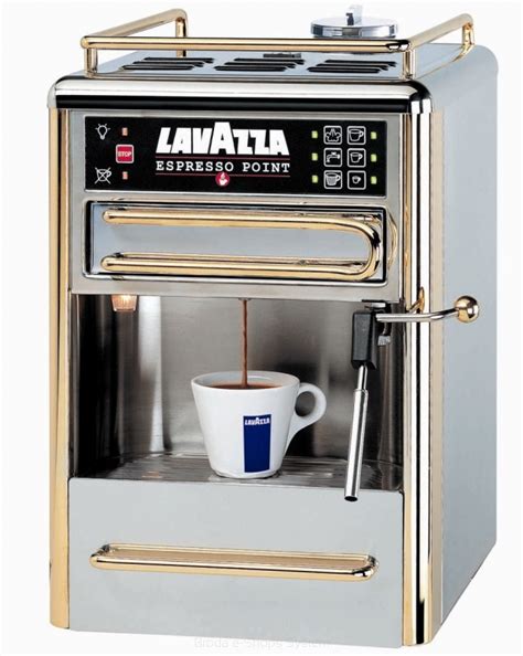 Капсульные кофемашины Squesito и Lavazza – семимильные шаги к ...