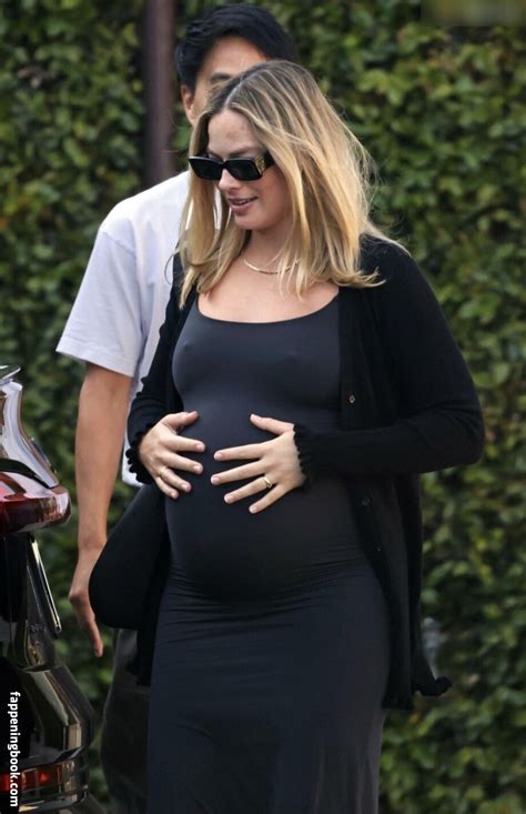 Margot Robbie Nude OnlyFans Leaks Fappening FappeningBook