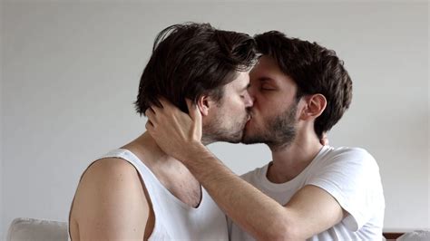 Vid Os Porno Gratuites Baisers De Sperme Gay Xhamster