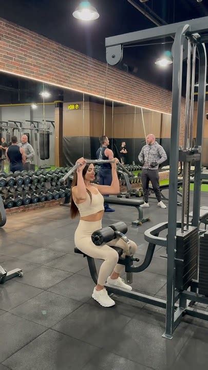 Вертикальна тяга - YouTube