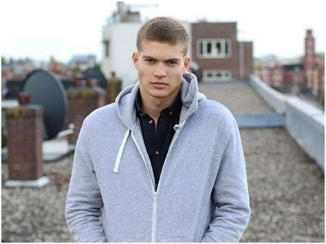 Josha Stradowski Bio, Age, Height, Girlfriend, Net Worth, Wiki