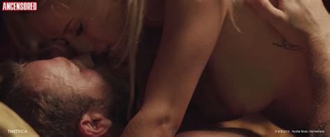 Nicole Whitehead nude pics página