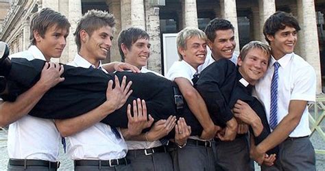 LOFT Tampico GAY ESCÁNDALO EN EL VATICANO