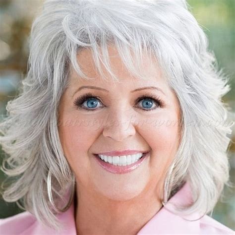 18 Neat Shoulder Length Flippy Hairstyles