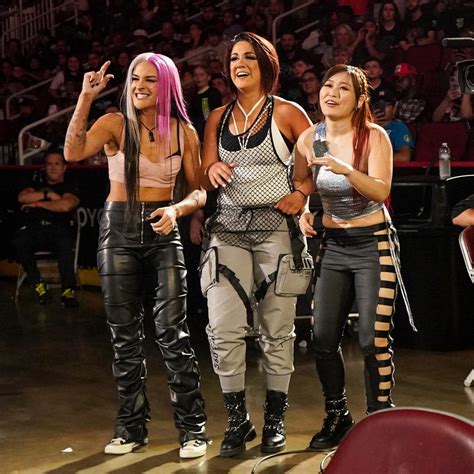 dakota kai  summerslam return happened  minute diva dirt