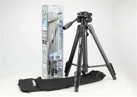 Lot 366 - A Velbon EX-640 Tripod,