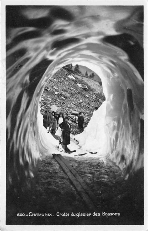 Br Chamonix Grotte Du Glacier Des Bossons France Europe France