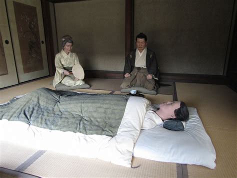 壮絶な嫁姑戦争が描かれた訳は 小説「華岡青洲の妻」舞台で読み解く [写真特集1/6] | 毎日新聞