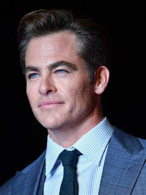 Chris Pine Unrecognisable In New Photos The Advertiser