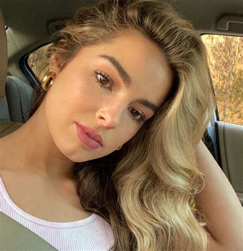 Pin By Oliviav On Addison Rae Caramel Blonde Hair Face Hair Girl