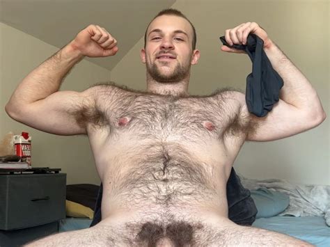 Hot Beefy Hairy Stud Verbal Jerks Off ThisVid