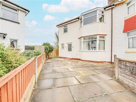 3 Bed Semi Detached House For Sale In Guildford Road Southport Pr8 £