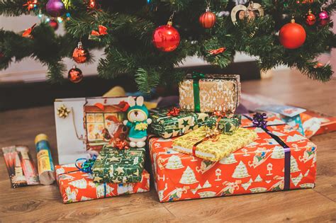 holiday hosting tips  filipinos   christmas party  year