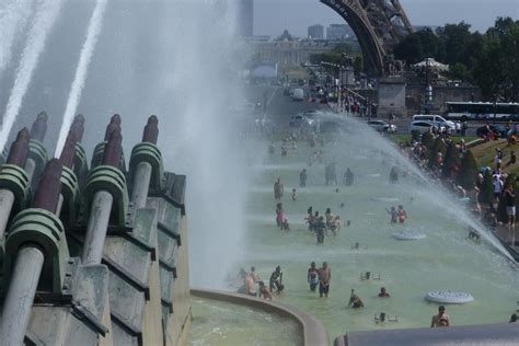 Avec Degr S Le Record Absolu De Chaleur Battu Paris Au Plus