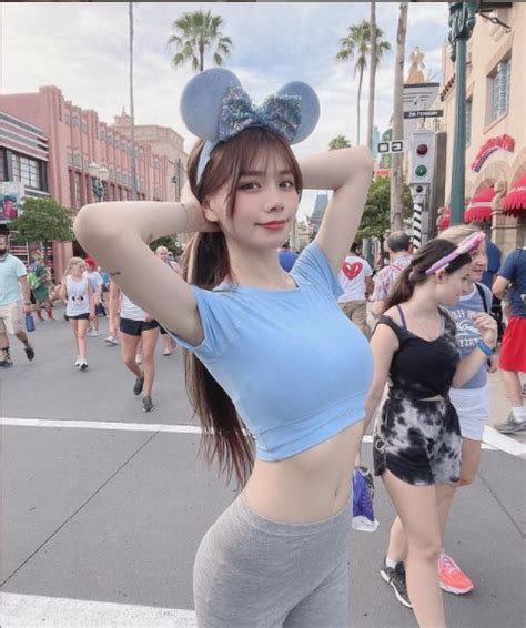 Đi du lịch để giải khuây nhưng nàng hot girl suýt mất khối tài sản 35 tỷ vì bị đạo chích viếng