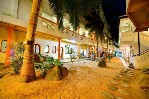International Beach Hotel & Restaurant, Hikkaduwa - Booking Deals ...