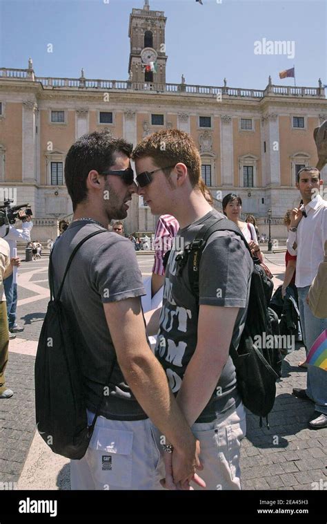 Demo In The Center Of Rome Of A Gay Wedding In The Street To Claim The Italian Government For
