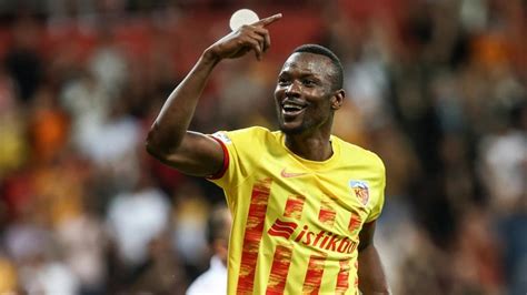 Pendikspor Mame Thiam ı renklerine bağladı