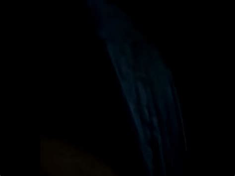 Gostosa Colocando A Calcinha De Lado No Escuro Xvideos