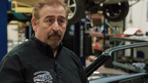 Watch Graveyard Carz S06 E01 Elephant In A 69 Free Tv Shows Tubi