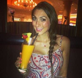 Retro Bikini Luisa Zissman Relaxes In A Pink Bikini As She Enjoys A Trip In Sin City Las Vegas