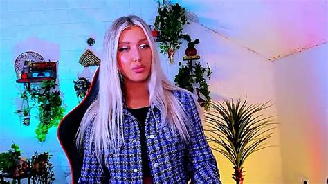 MarthaLora Stripchat Live Sex Cam Livecamgirls Io