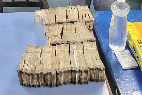 Cash Recovered From Howrah Station A Lot Of Money Recovered From
