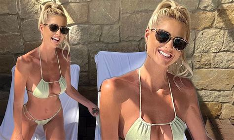 Christie Clark Bikini