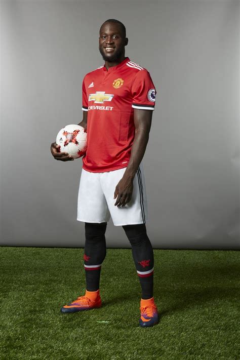 Manchester United Ambassador Andy Cole Has Endorsed Romelu Lukakus