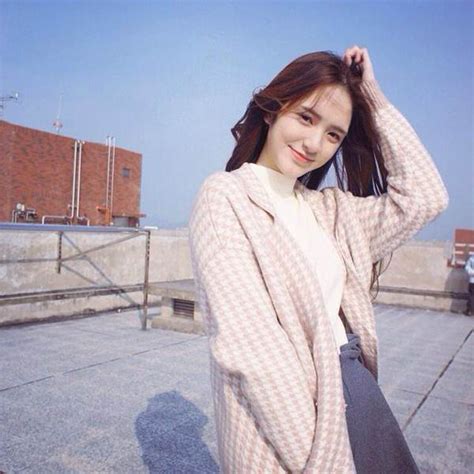 Hot girl lai xinh đẹp nổi tiếng khắp Đông Nam Á