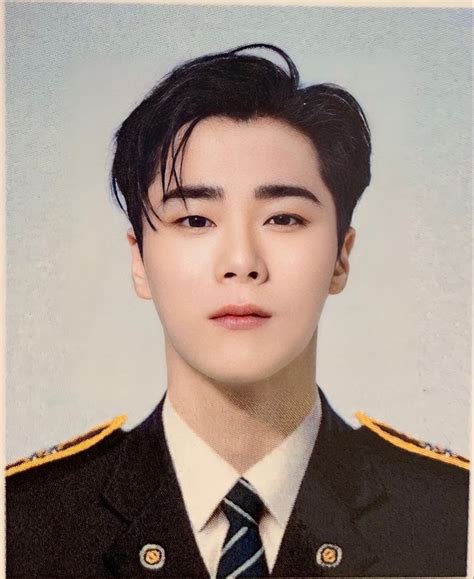 Binnie •°moon 🌙🕊 On Twitter This Handsome Moon🥀