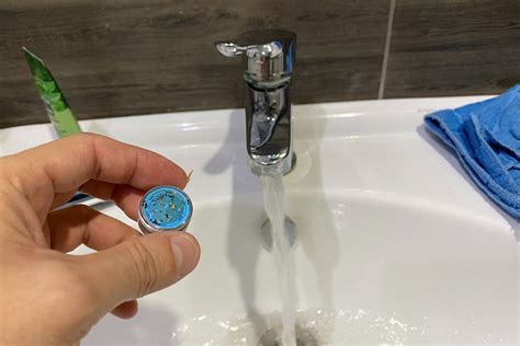 Как легко очистить кран за пять минут от налета и водного камня, чтобы ...
