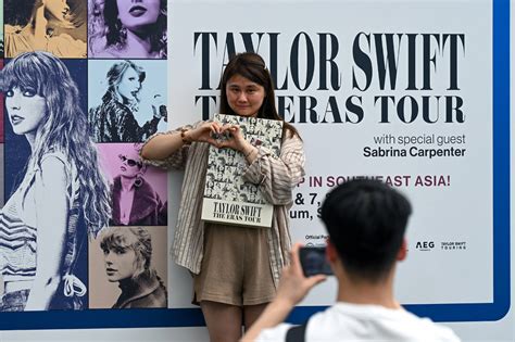 Swifties Fall Victim To Concert Ticket Scam In Uk