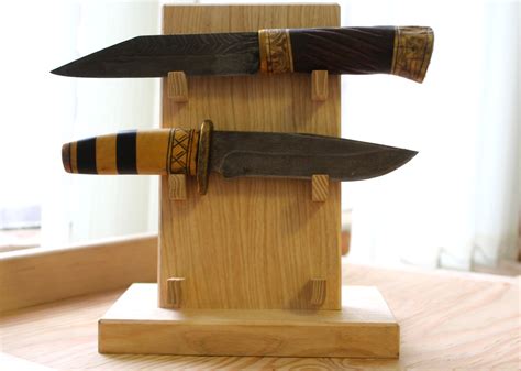 Витрина магазина. Подставки для ножей. - ИмпЭксПром