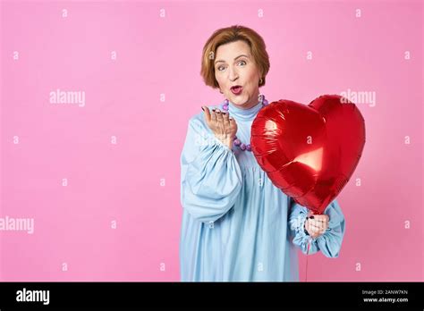 Astonished Blonde Girl Hi Res Stock Photography And Images Alamy