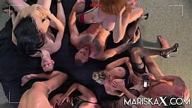 Busty Brunette Gets Double Stuffed By Two Big Dicks XNXX