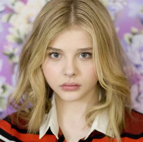 2025x2022 Resolution Chloe Grace Moretz Old Pics 2025x2022 Resolution