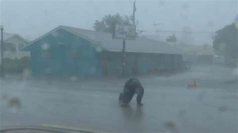 Watch Jim Cantore Battle The Winds Of Hurricane Ian - Videos from The ...