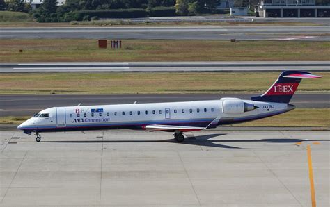 Bombardier Crj700 Guide And Specs The Quintessential Regional