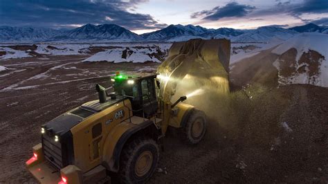 Cat 982 XE Wheel Loader Image Source Caterpillar UK Ltd LECTURA Press