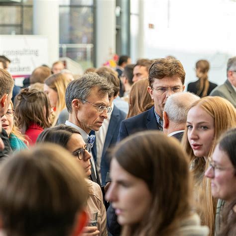 Forschungsmarketing und Institute - Hochschule Hof