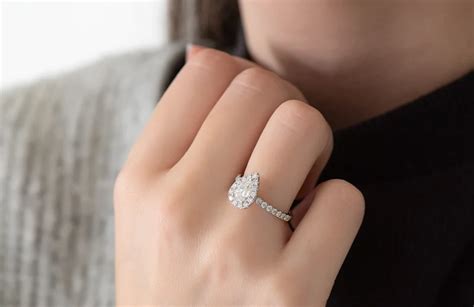 Descubre Los Anillos De Compromiso M S Elegantes Para Novias