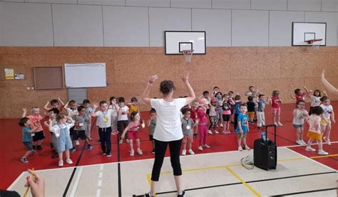 Antigny Les maternelles en matinée sports Les Sables d Olonne