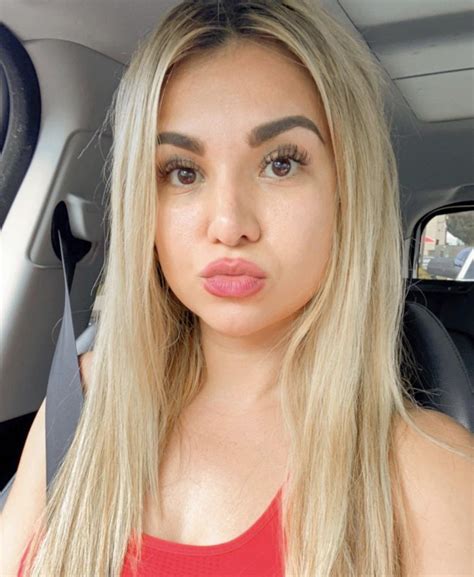 Who Wants To Fuck My Wife Scrolller