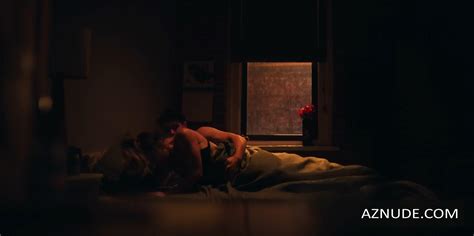 THE FLIGHT ATTENDANT NUDE SCENES AZNude