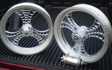 Custom Bicycle Wheel Builds Pedalchopper