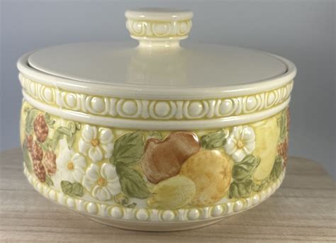 Metlox Della Robbia Covered Casserole Dish VTG Vernonware Poppytrail