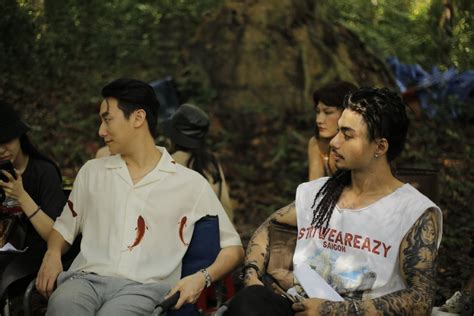 Hot Boy V Thu T Gi A Nguy N K Chuy N Ng Vai Lgbt Y U Th M Tu N Tr N B O D N Tr