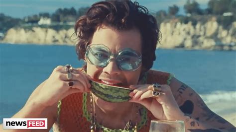 Harry Styles Confirms Sexual Watermelon Sugar Meaning During Concert Youtube